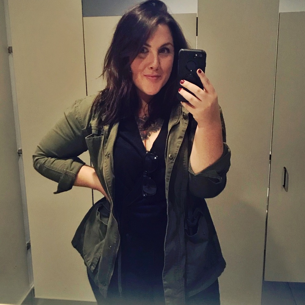 Meet your Posher, Lena